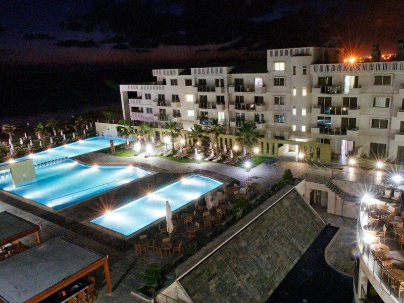Capital Coast And 4*